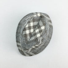 Load image into Gallery viewer, Burberry Wool Hat - Small-olesstore-vintage-secondhand-shop-austria-österreich