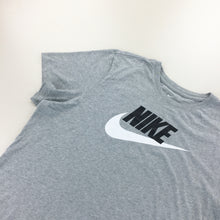 Load image into Gallery viewer, Nike Printed T-Shirt - XXL-olesstore-vintage-secondhand-shop-austria-österreich